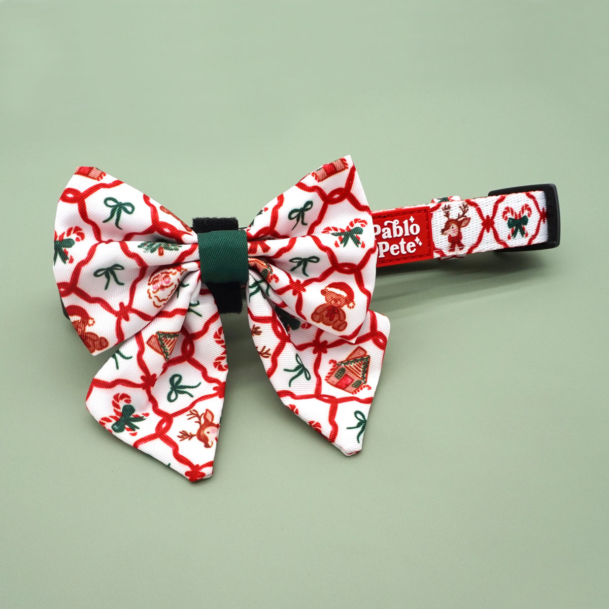 Cosy Christmas Collar